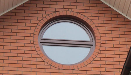 круглое алюминиевое окно
